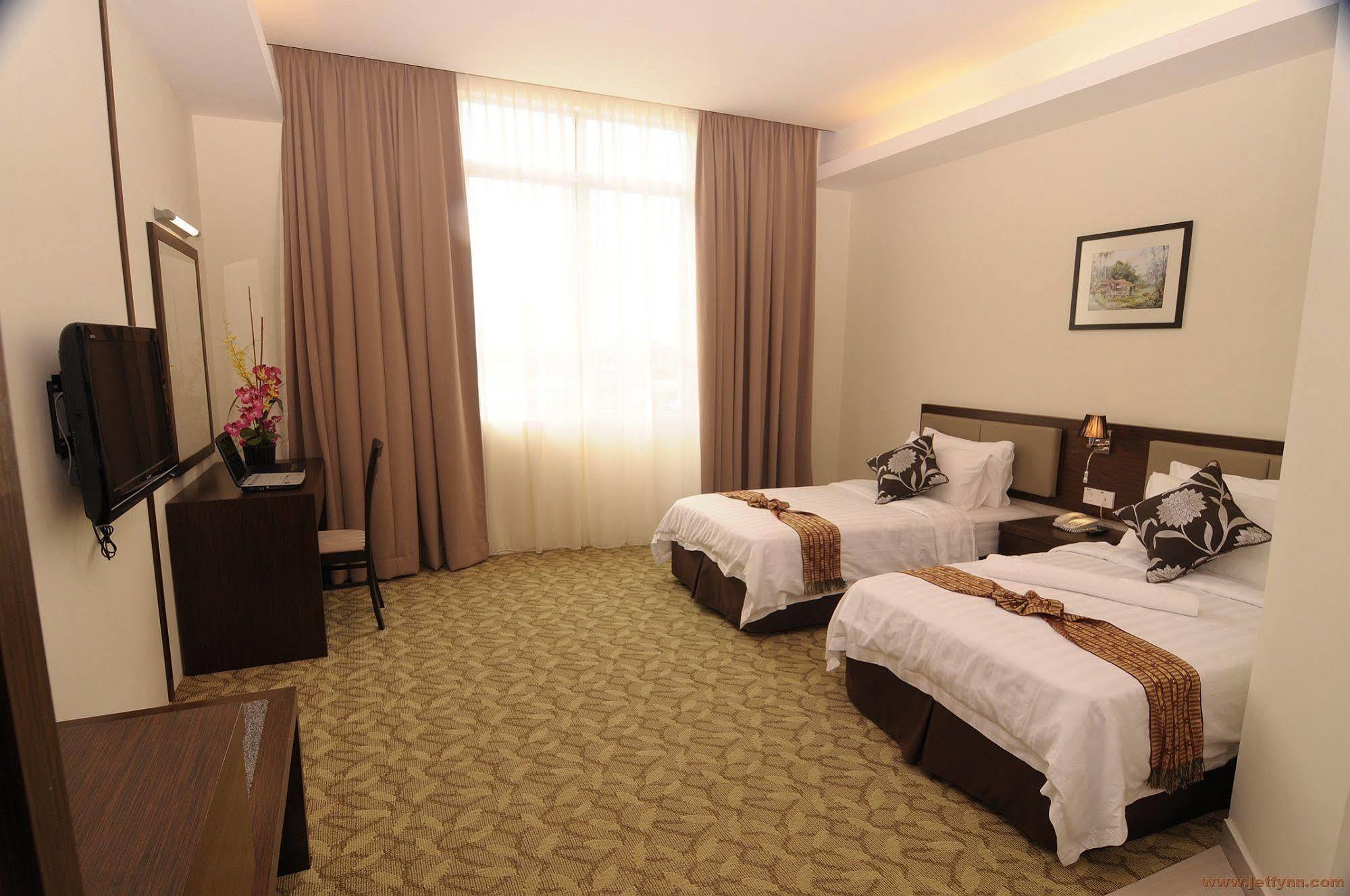 Seemsoon Hotel 3*